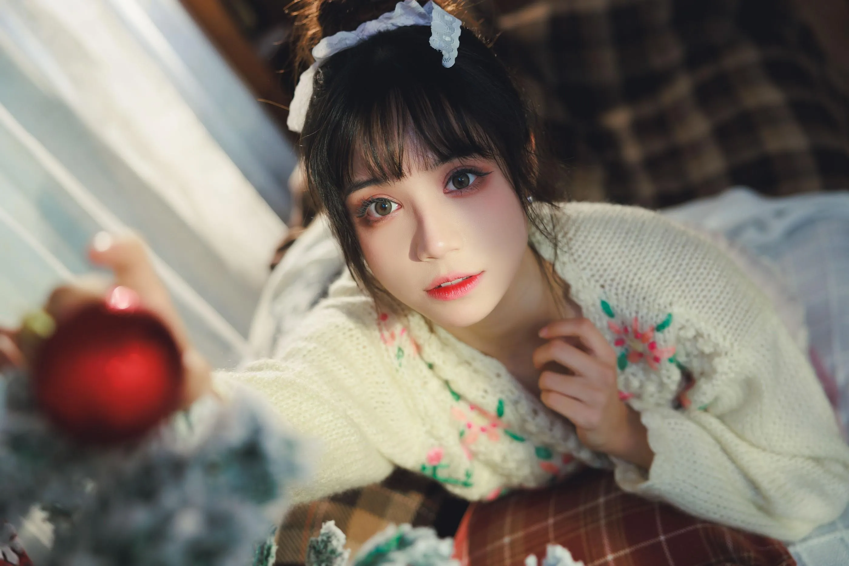 [艺图语] 2022.06.17 少女圣诞季 贰加六 [36P]插图2